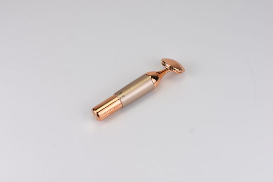 ลูกกลิ้งนวดหน้าต่อต้านริ้วรอย พร้อมฟังก์ชันกระชับใบหน้า และอุปกรณ์ความงามรับประกัน 1 ปี